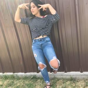 Meet your Posher, Noelia